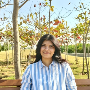 Kasish Yadav 🌻 - Brand Consultant, On Fleek Marketing 